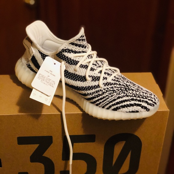 Holiday Classic Yeezy Zebras! - Picture 3 of 8